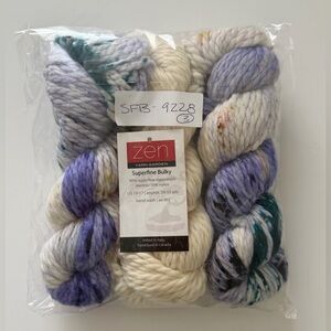 Zen Yarn Garden Superfine Bulky Hand-Dyed Yarn - Cream & Lavender Speckled